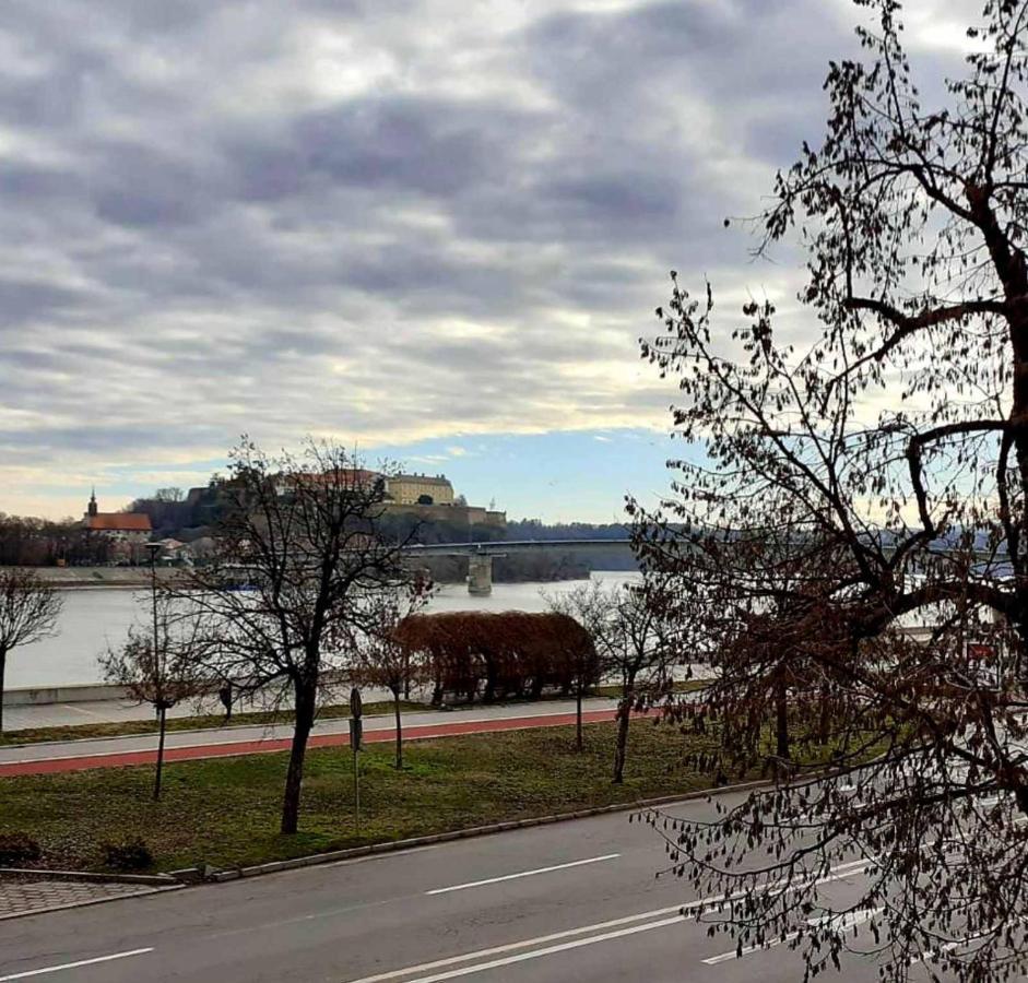Apartman Danube Новий Сад Екстер'єр фото